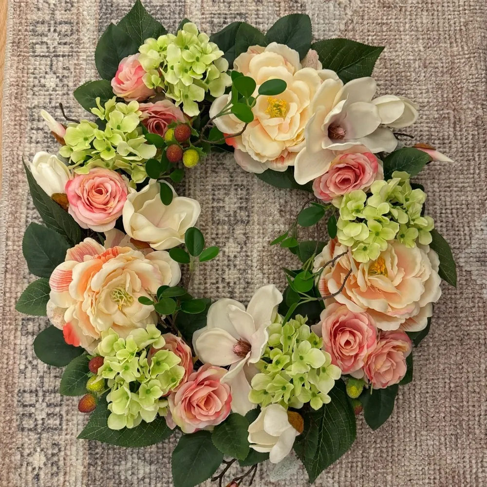 Mixed Rose / Hydrangea  |,Magnolia/ Spring Wreath 22”